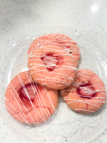 Pink strawberry cookies